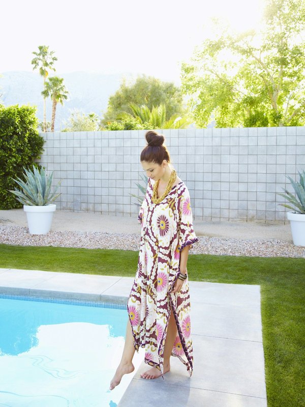 Découvrez l'élégance du caftan blanc pour vos occasions spéciales